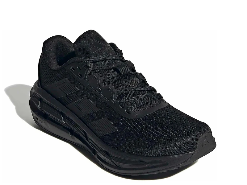 Questar 3 Running Shoe