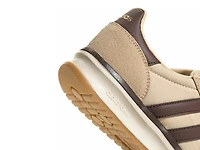 Run 70s Sneaker