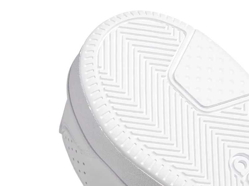 Hoops Classic Sneaker