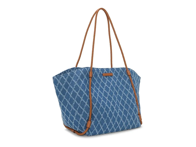 Ezri Tote