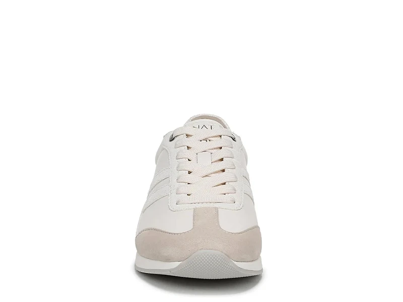 Lorena Sneaker
