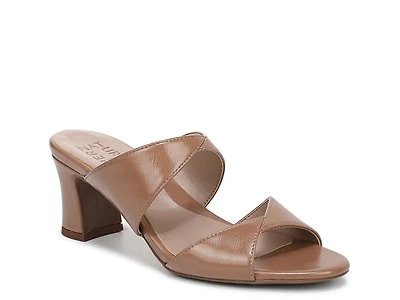 Nessa Sandal