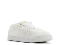 Mauka Sneaker