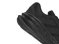 Questar 3 Running Shoe