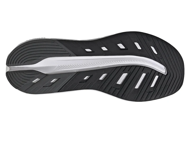 Questar 3 Running Shoe