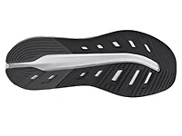 Questar 3 Running Shoe