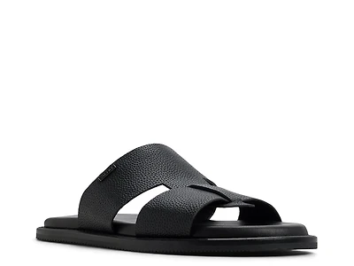 Gonzalo Sandal