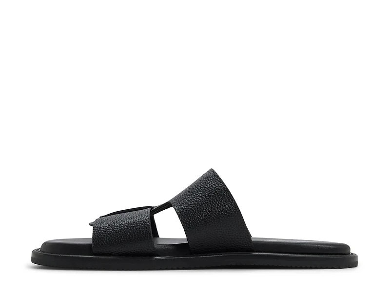 Gonzalo Sandal