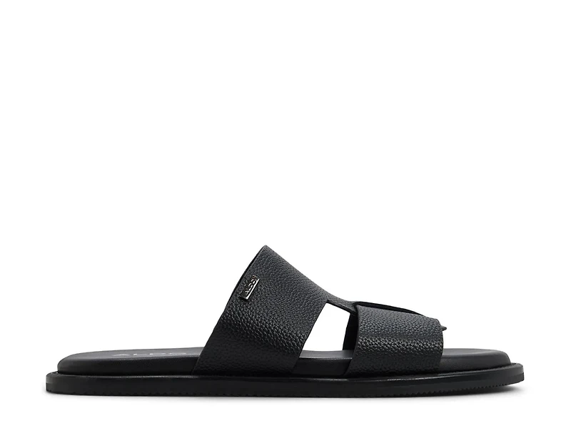 Gonzalo Sandal