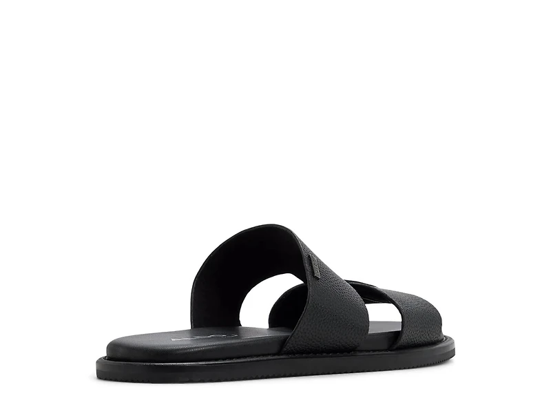 Gonzalo Sandal
