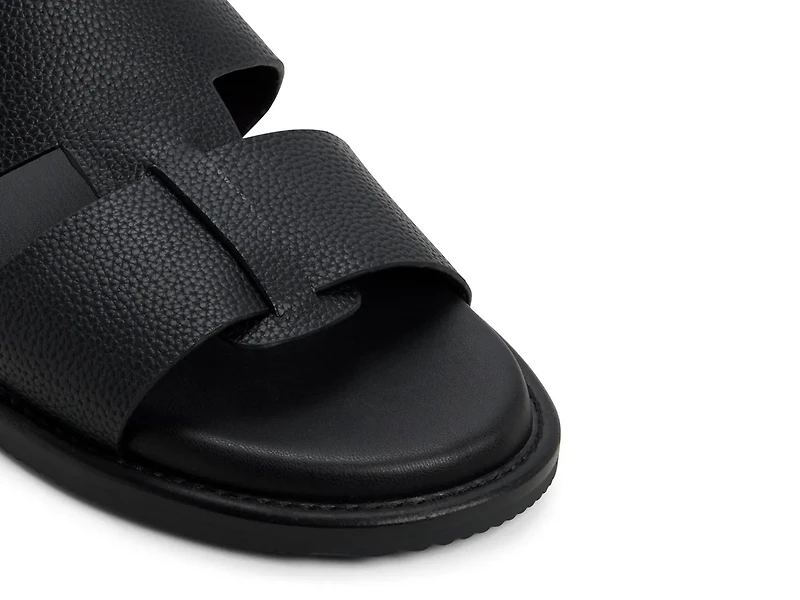 Gonzalo Sandal