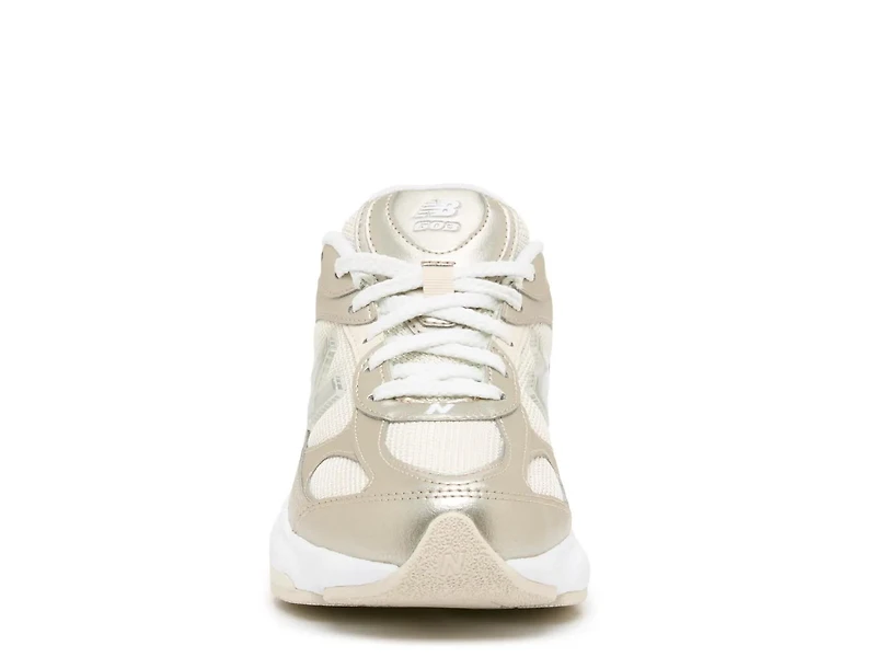 603 Sneaker - Women's