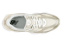 603 Sneaker - Women's