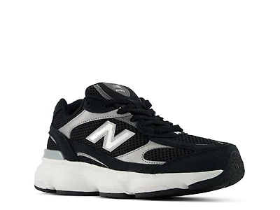 603 Sneaker