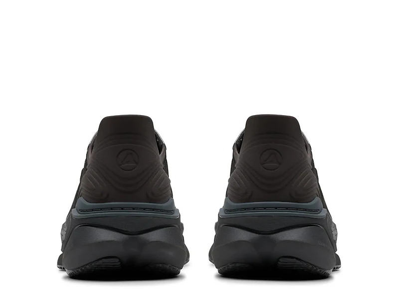 Clarks Pace Sneaker