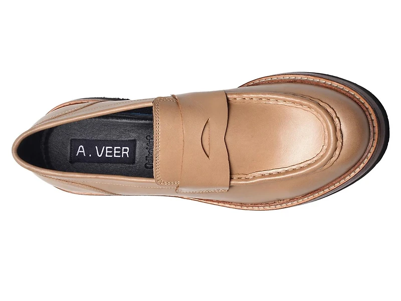 Rhodes Penny Loafer