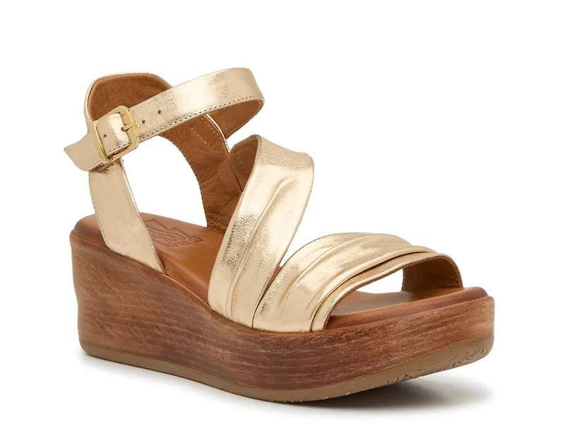 Wynn Wedge Sandal