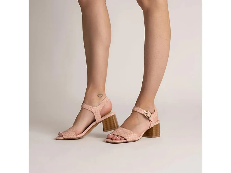 Shaina Sandal