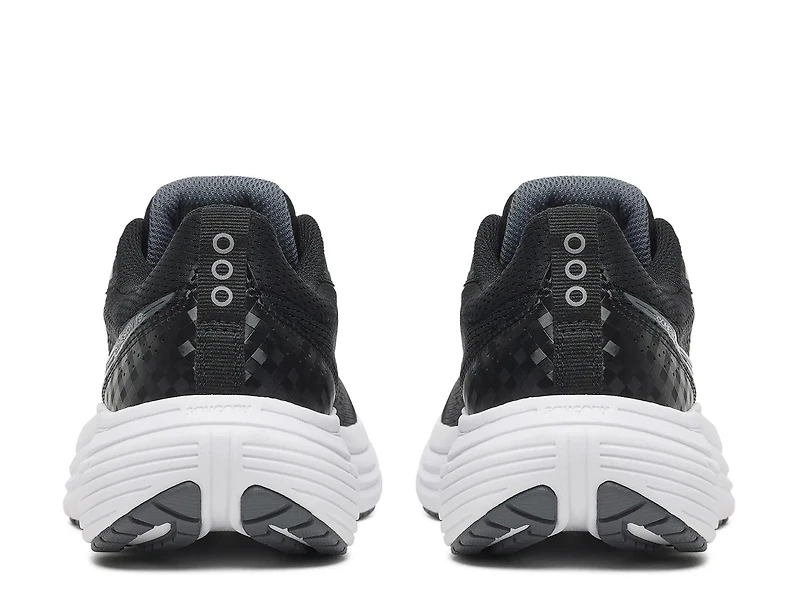 Cohesion 19 Running Shoe
