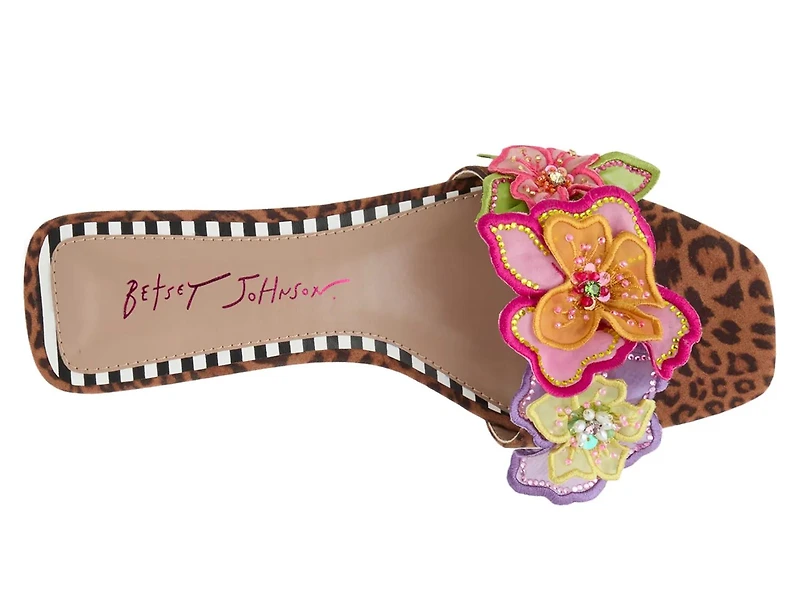 Karlton Sandal