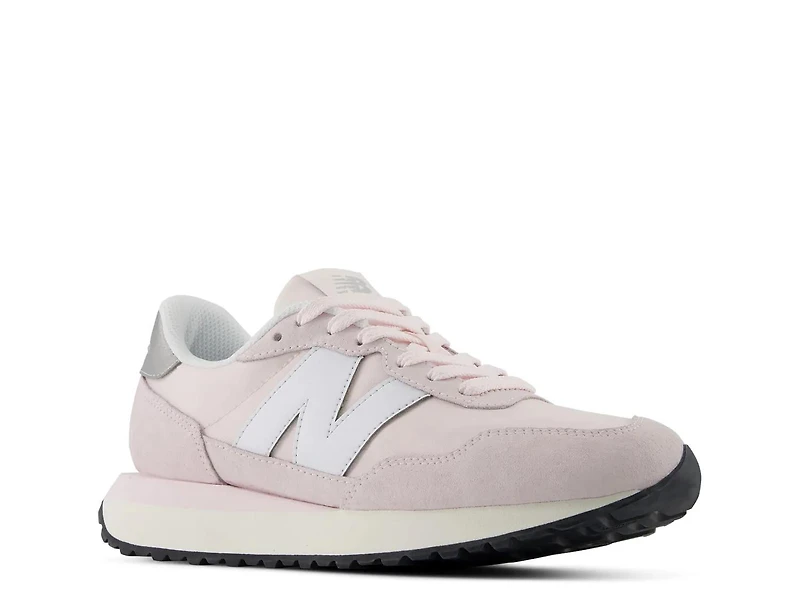 237 Sneaker - Women's
