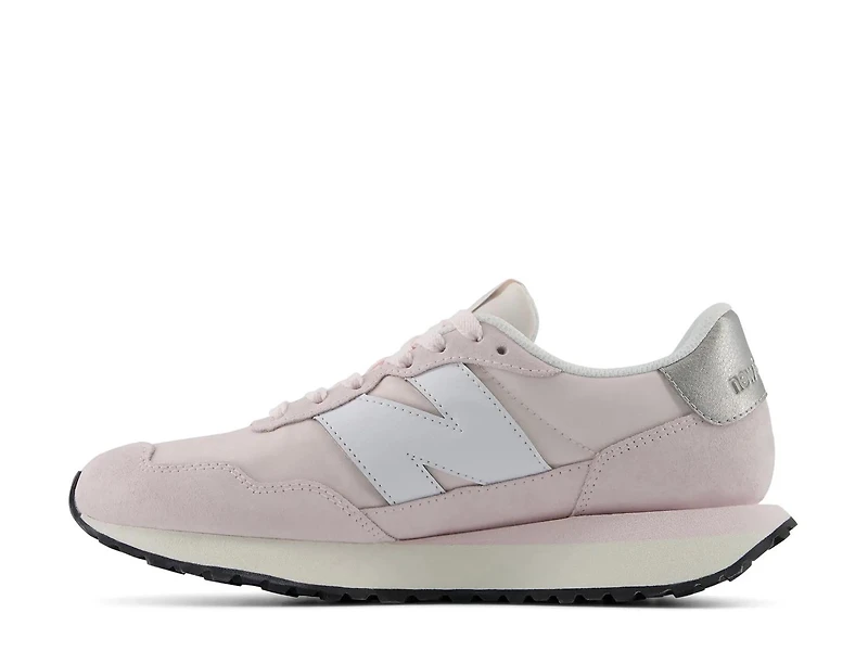 237 Sneaker - Women's