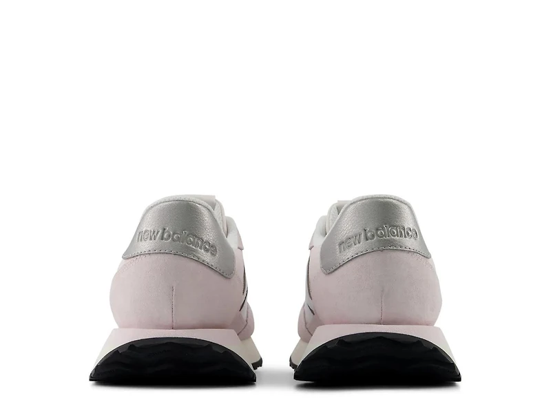 237 Sneaker - Women's