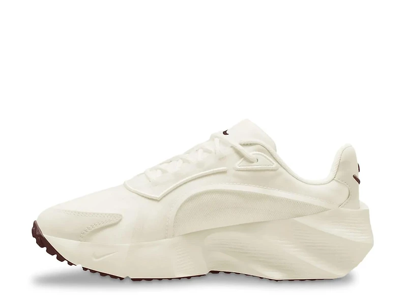 Aura Edge Sneaker - Women's