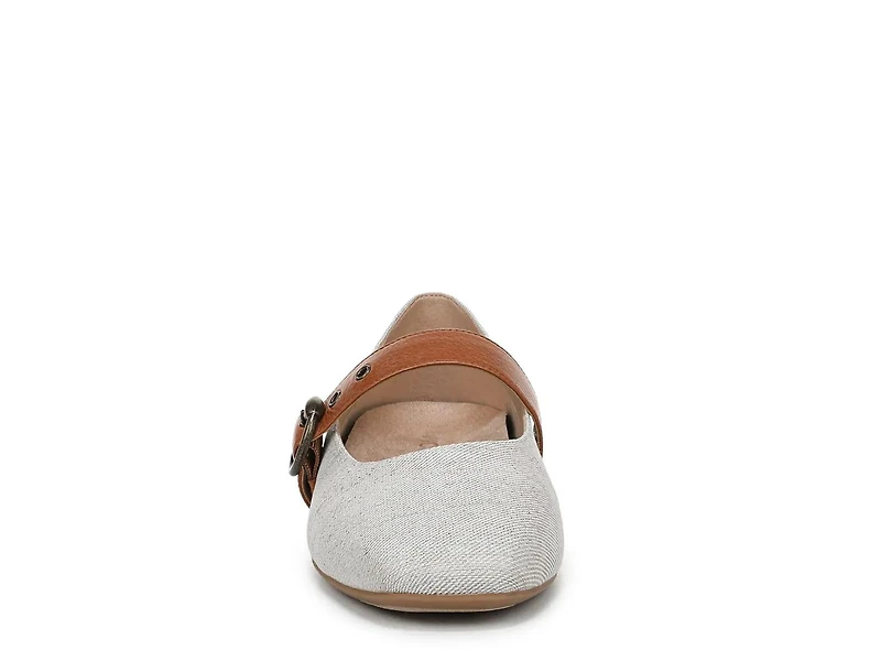 Hattie Mary Jane Flat