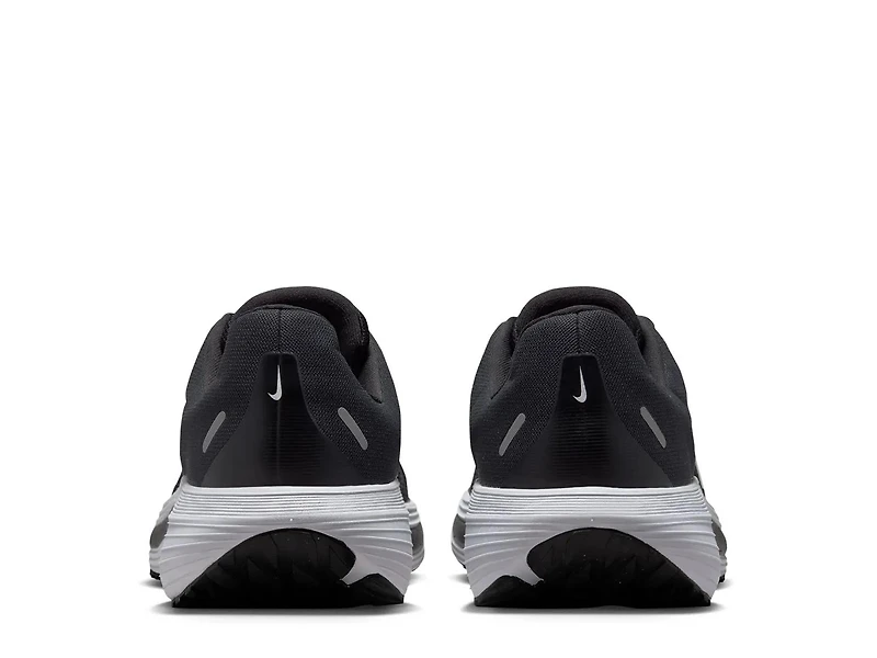 Quest 7 Running Shoe - Men's