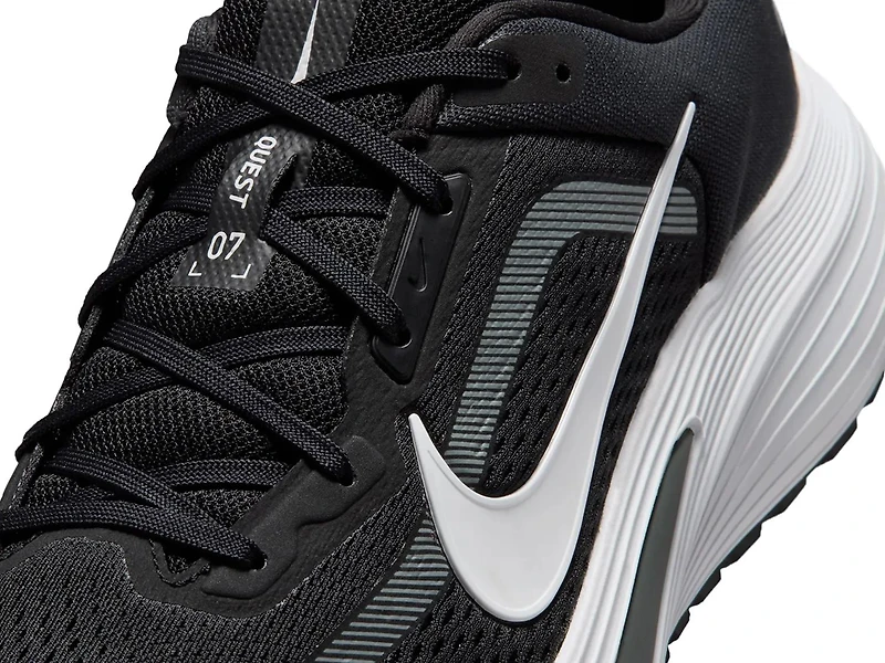 Quest 7 Running Shoe - Men's