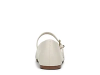 Odilia Mary Jane Flat