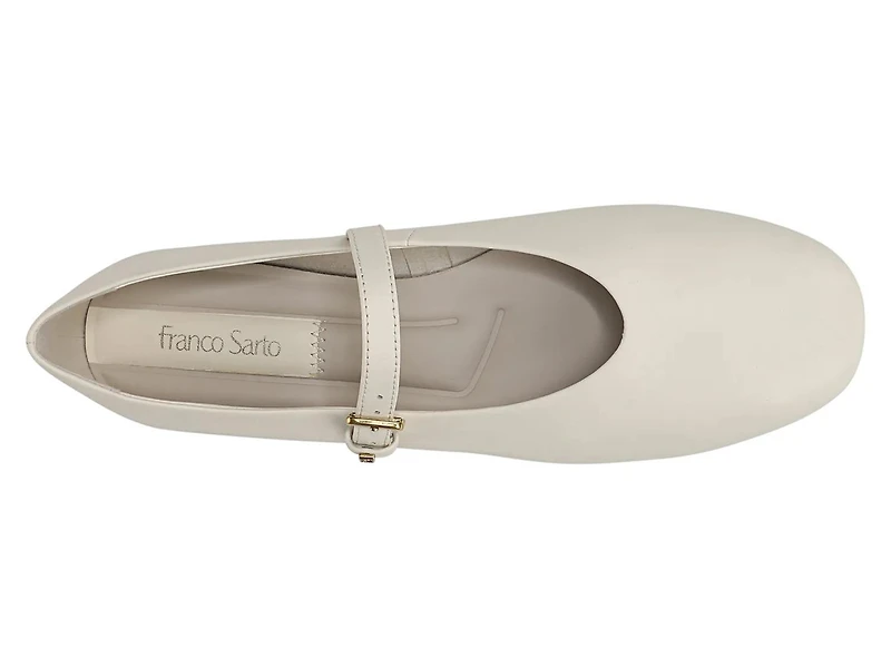 Odilia Mary Jane Flat