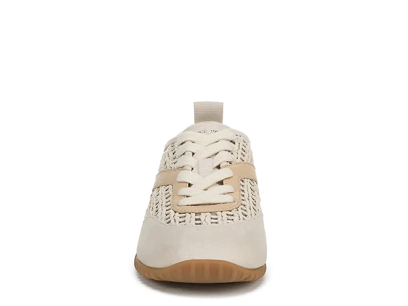 Hollis Sneaker