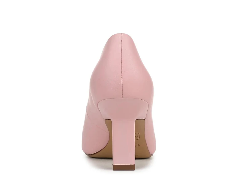 Julissa Pump