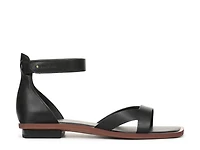 Elisa Sandal