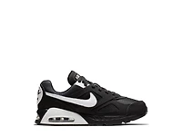 Air Max IVO Sneaker