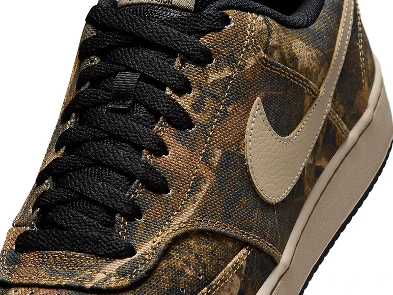 Court Vision SE Sneaker - Men's