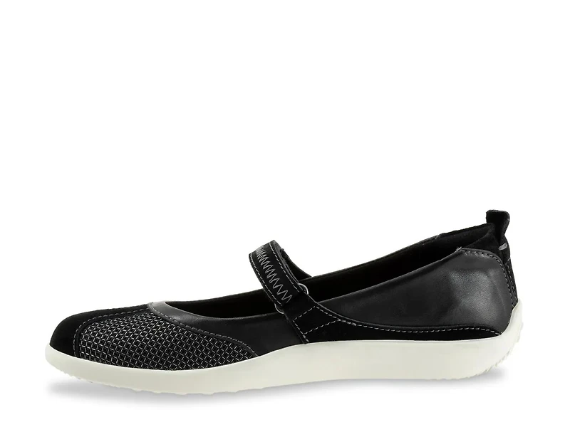 Dayton Mary Jane Flat