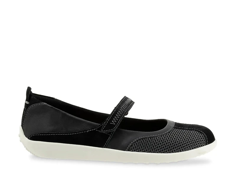 Dayton Mary Jane Flat