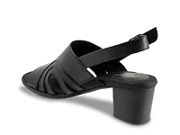 Mariam Sandal