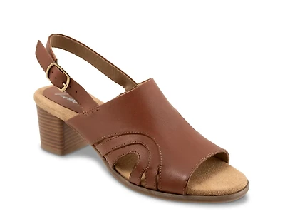 Mariam Sandal