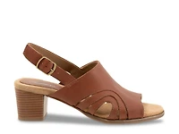 Mariam Sandal