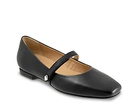 Hazel Mary Jane Flat