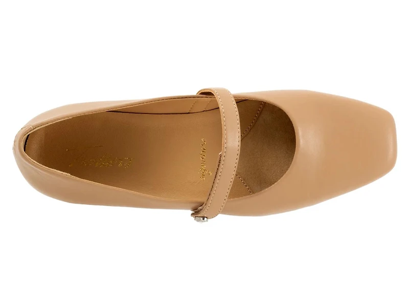 Hazel Mary Jane Flat