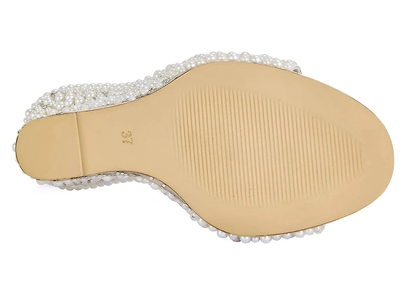Aaralyn Sandal