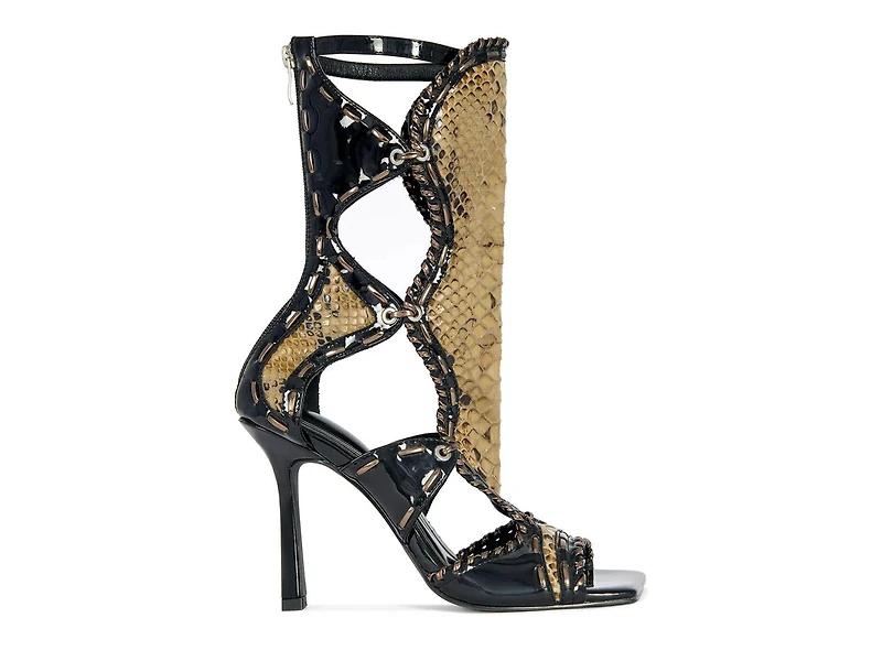 Indrani Sandal