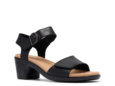 Emily Amanda Sandal