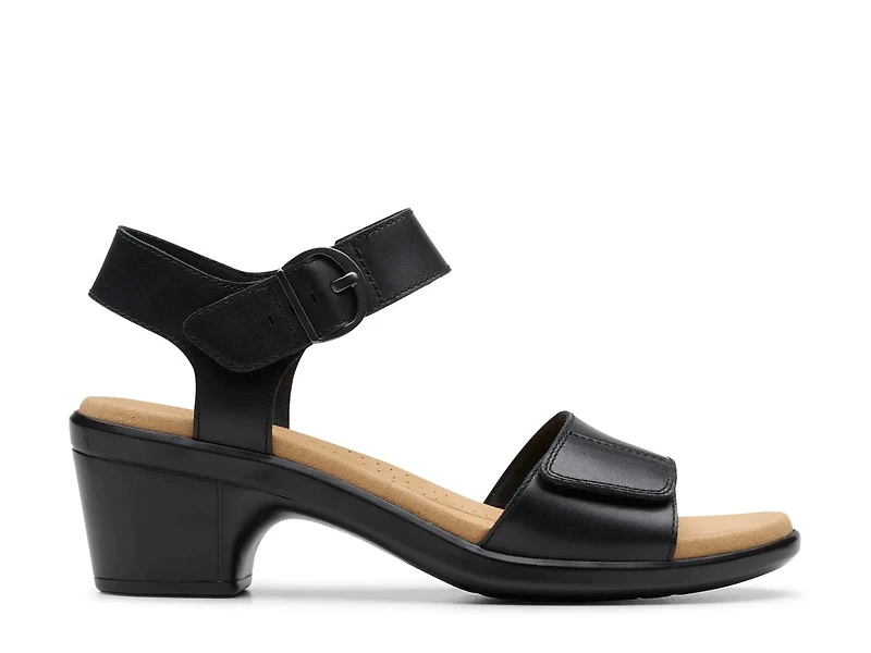 Emily Amanda Sandal