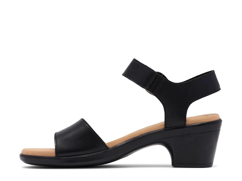 Emily Amanda Sandal